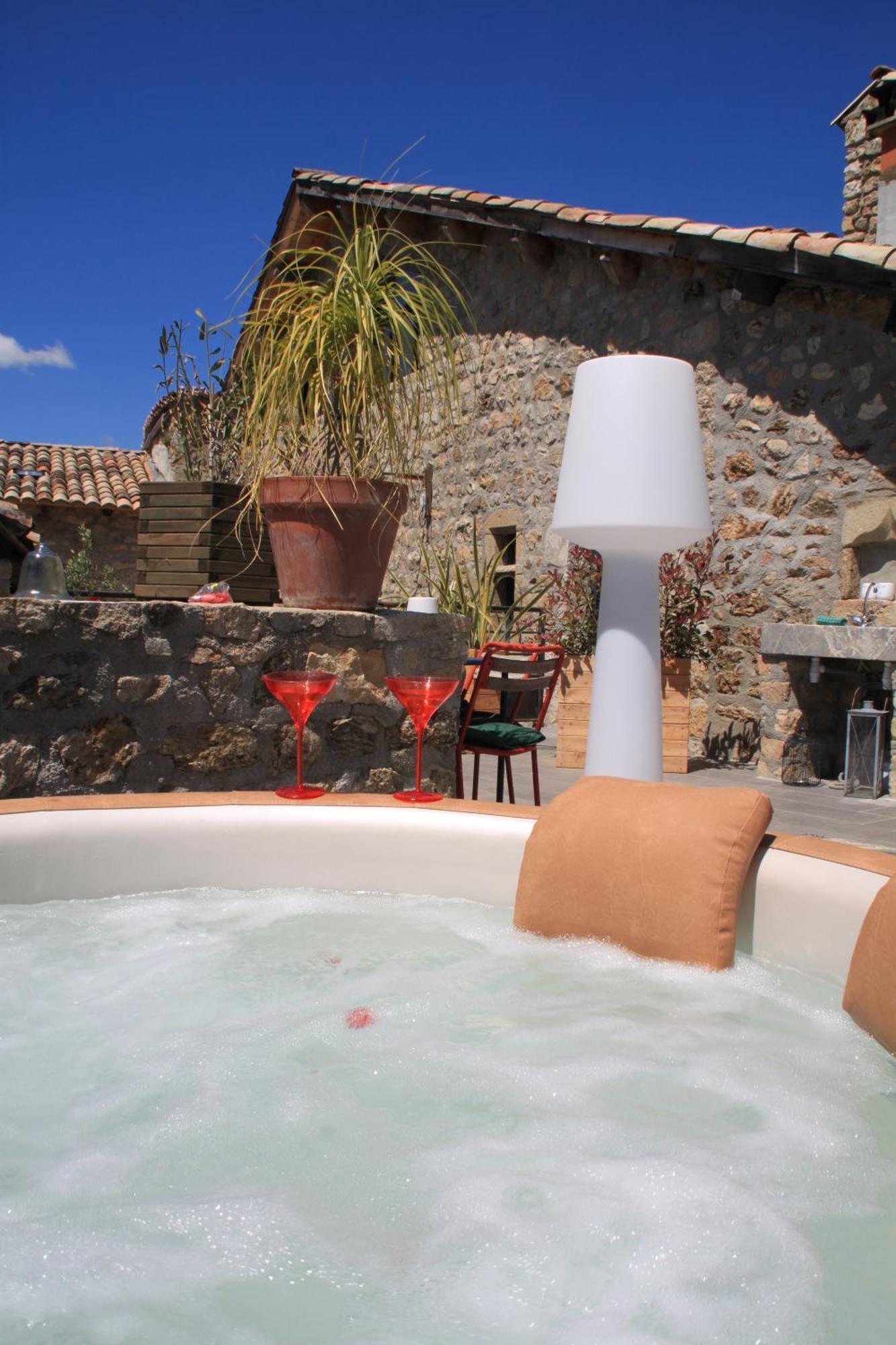 Chirols La Demeure Des Maitres B&B 외부 사진